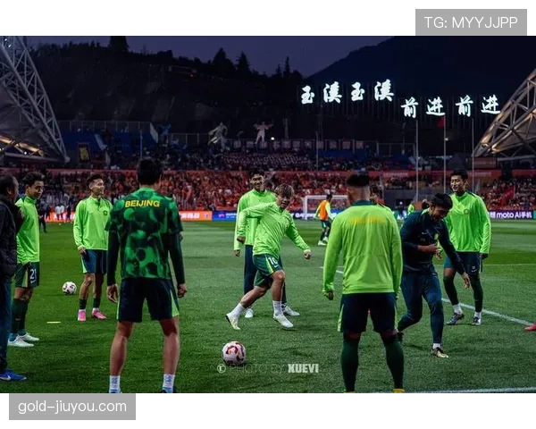 北京国安近期比赛稳定性提升,防守与进攻两端在关键场次中形成均衡。 北京国安近期比赛稳定性提升,防守与进攻两端在关键场次中形成均衡。